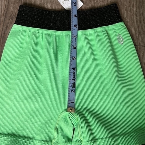 Free People Movement Prajna Seamless Shorts In Fresh Cut Size M/L - Picture 8 of 15